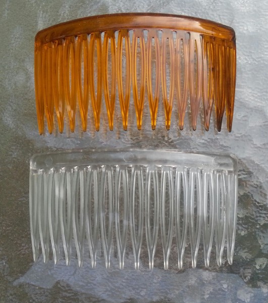 Shell & Crystal Split-Tooth combs